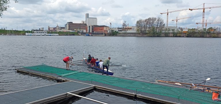 Anlegen am VWM in Mannheim-Sandhofen (Foto: T.Huwe)